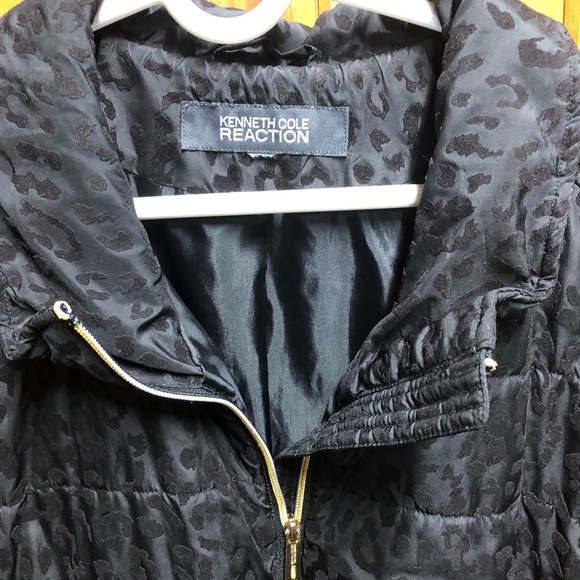 Kenneth Cole Reaction Vest - Picture 2 of 3